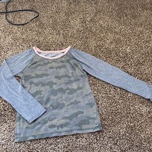 Girls Long sleeve shirt comfy and cozy💕